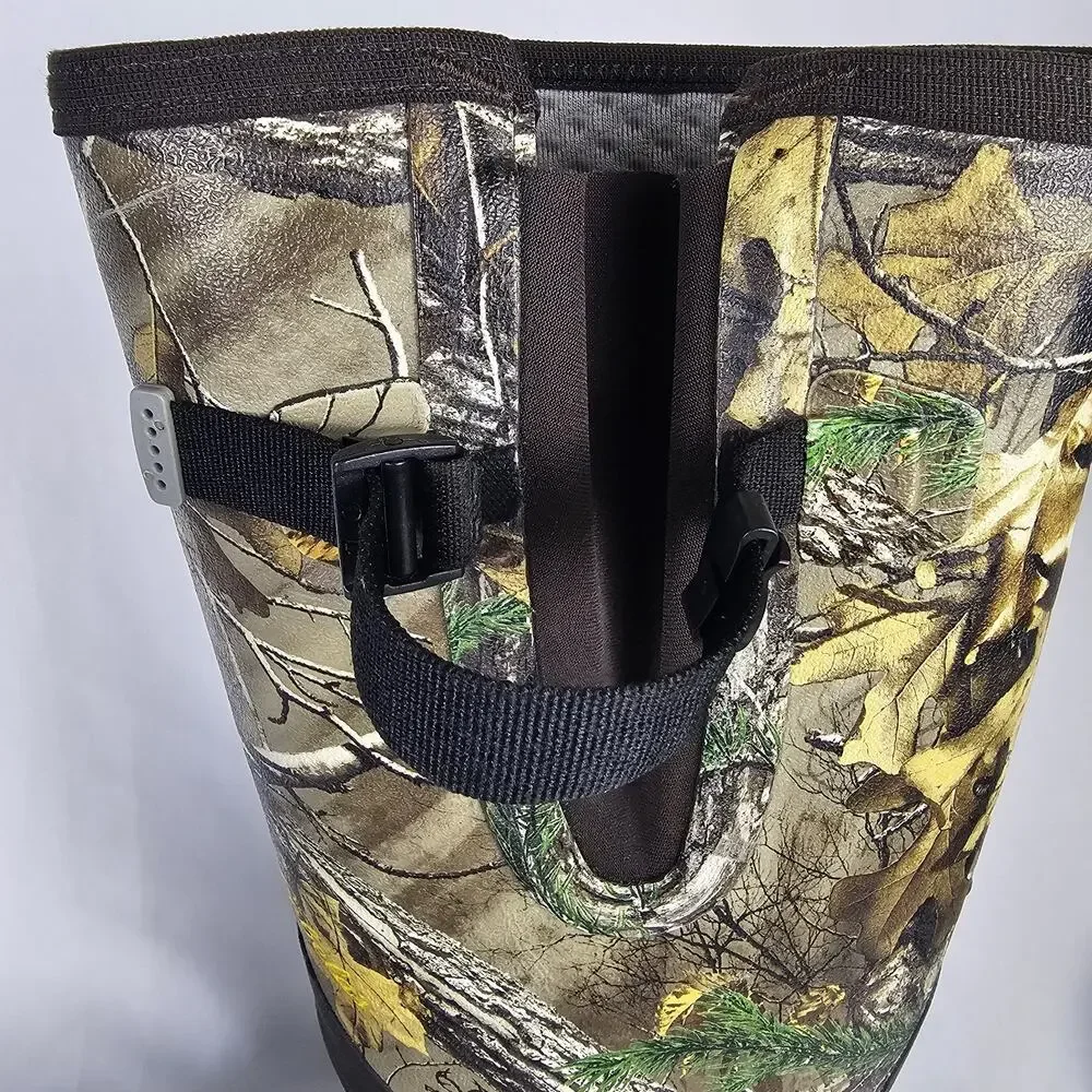 Cabelas Instinct Rubber Hunting Boots Mens 9 M Realtree Camo Waterproof 83234